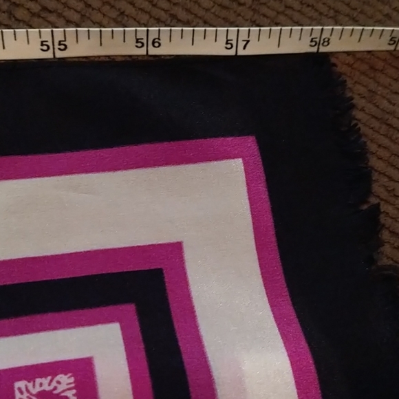 Anne Klein Scarf - Picture 6 of 6